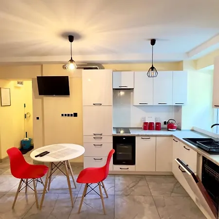 Lazarz Apartment *
